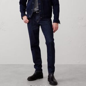 NWOT Banana Republic Men's traveler jeans taper fit size 42x34 dark wash